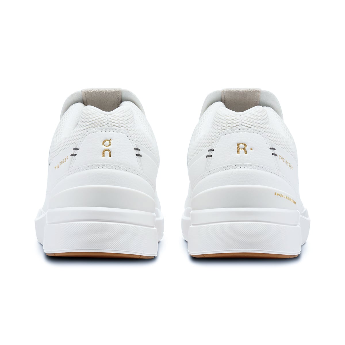 45-degree view of the On The Roger Centre Court White-Gum men’s running shoe 