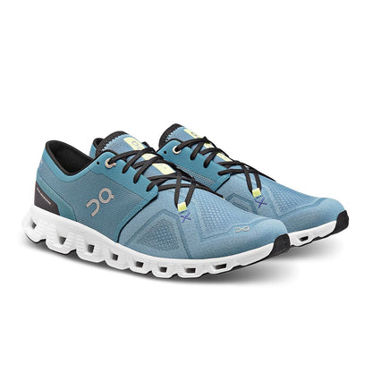 45-degree view of the On Cloud X 3 Pewter White men’s running shoe 
