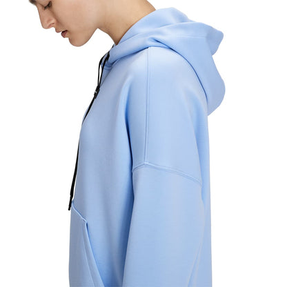 Women wearing the On Hoodie Stratosphere Navy - Side View 