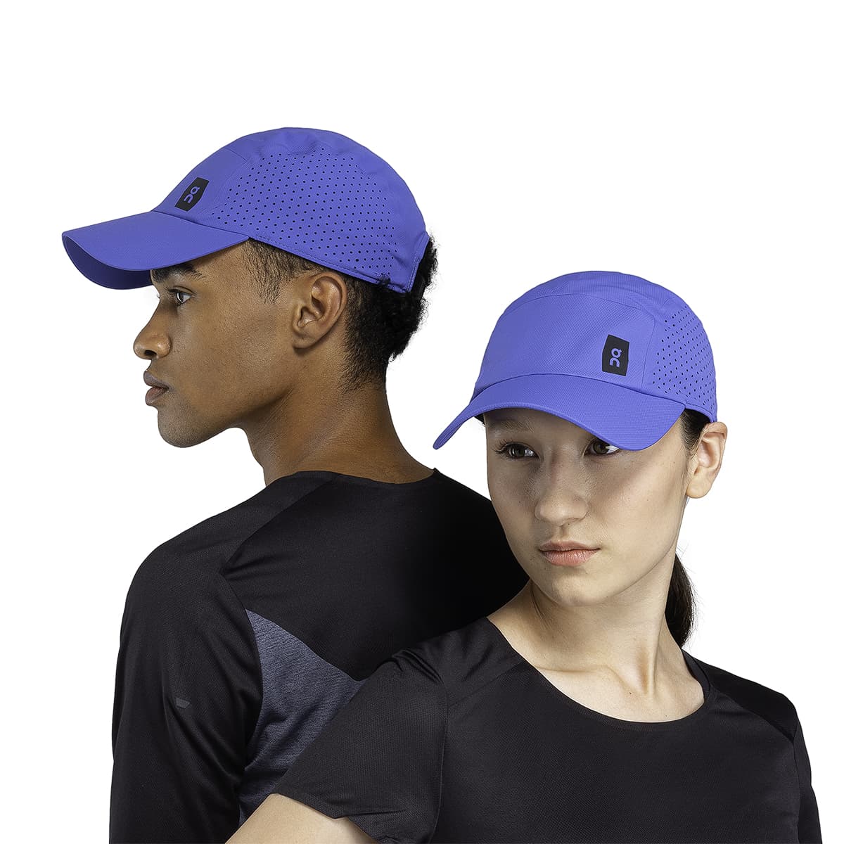 Models wearing the On Lightweight Cap Colour Cobalt 