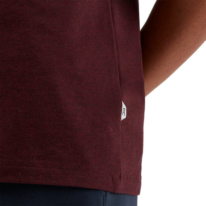 Woman wearing the On On T Colour Mulberry - Logo Detail 