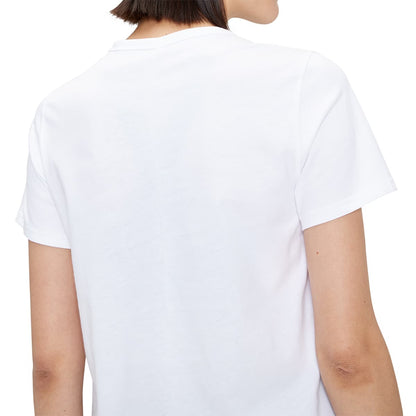 Woman wearing the On On T Colour White - Back View Detail 