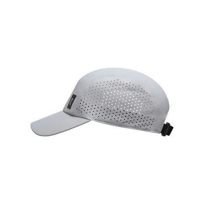 Product shot of the On Lightweight Cap Colour Glacier 